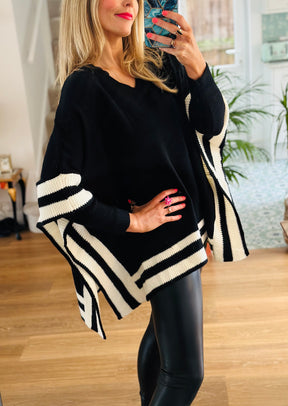 Cricket Style Poncho Black