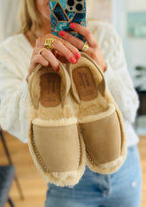 Sandy Suede Palmaira Snug