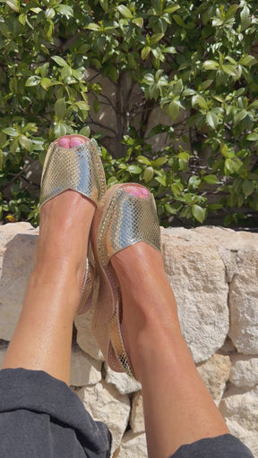 Champagne Cork Wedge