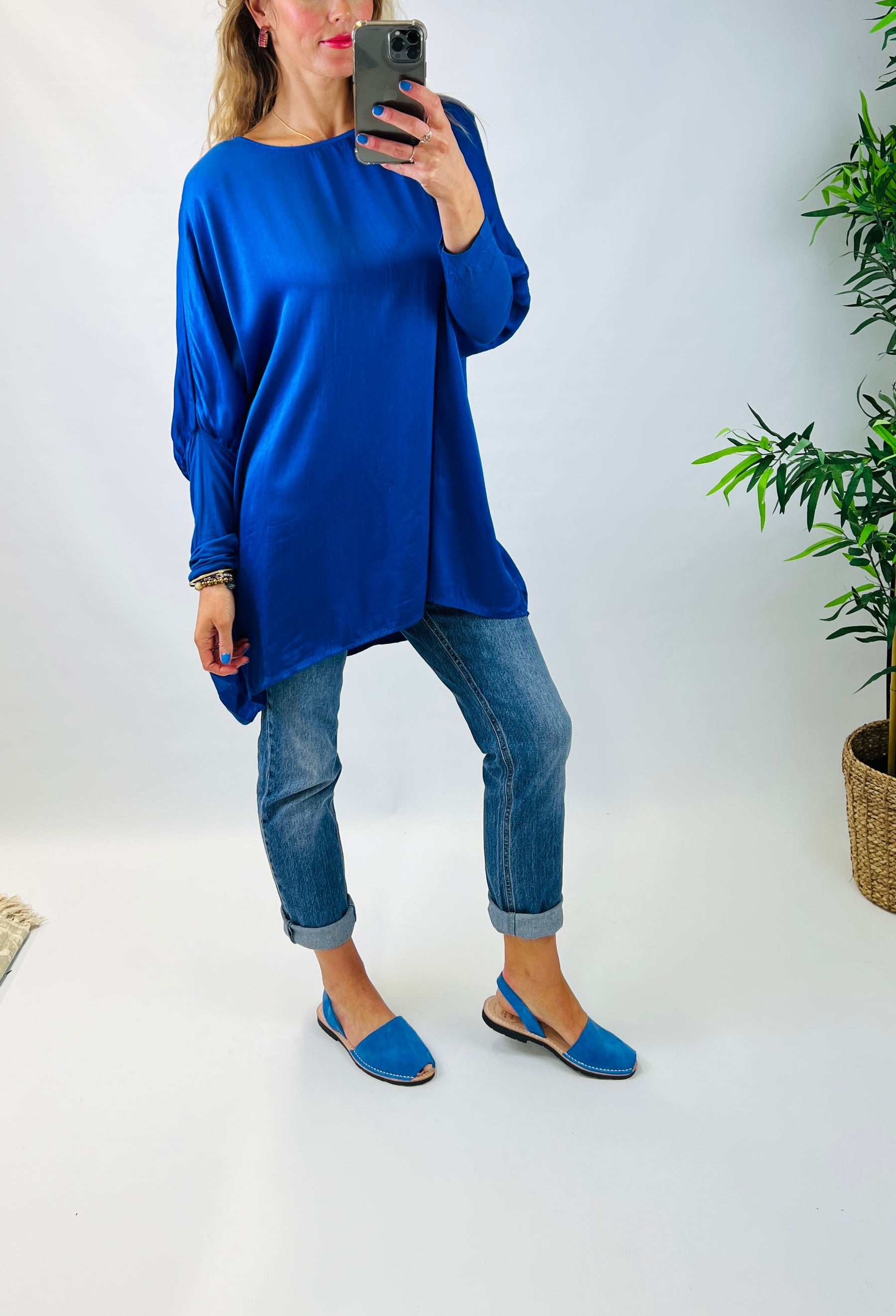 Eivissa Relaxed Fit Top in Blue