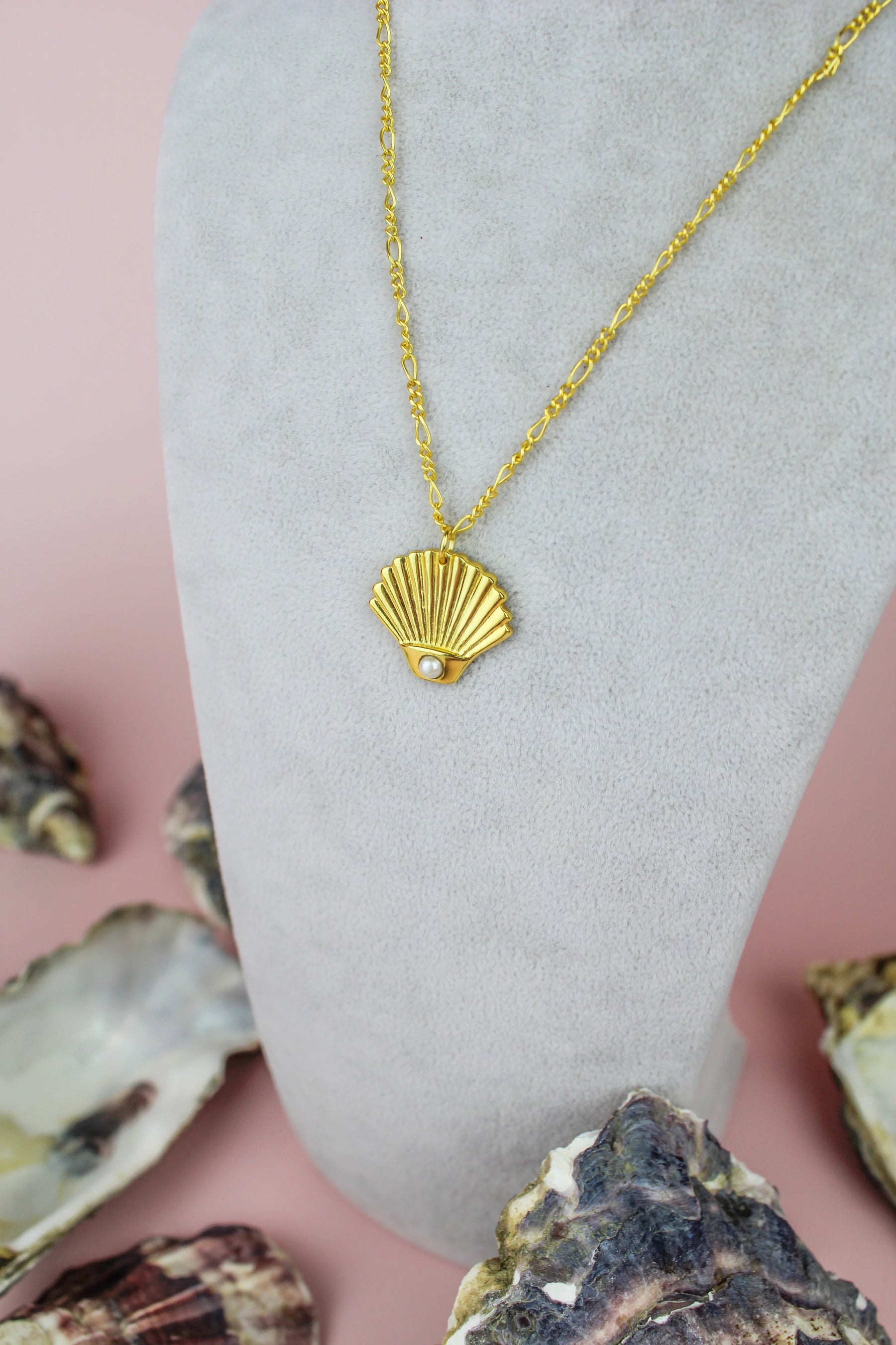 Art Deco Shell Necklace